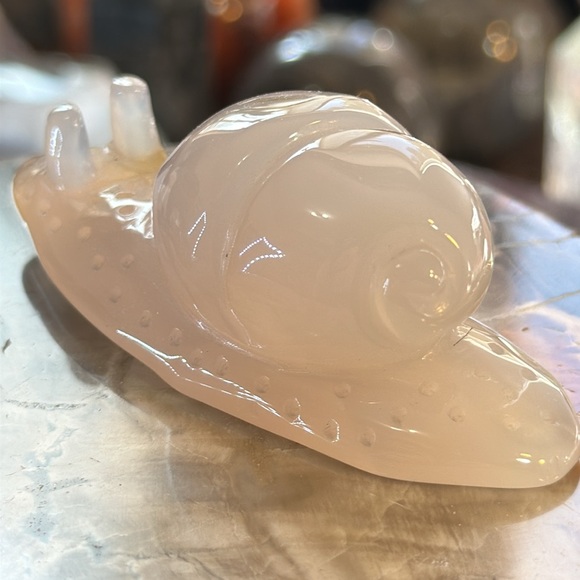 Agate Crystal Snail Carving! - Picture 9 of 9